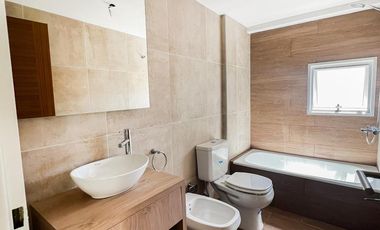Departamento de dos ambientes en venta, Morón.