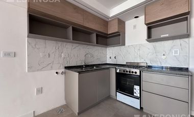 Departamento de dos ambientes en venta, Morón.