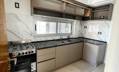 Departamento de dos ambientes en venta, Morón.