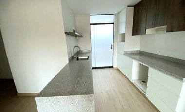 En venta duplex de estreno en Jose luis Bustamante y Rivero