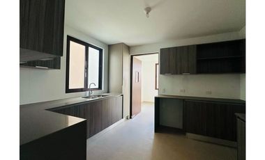 SE VENDE CASA EN PH GOLF GARDENS