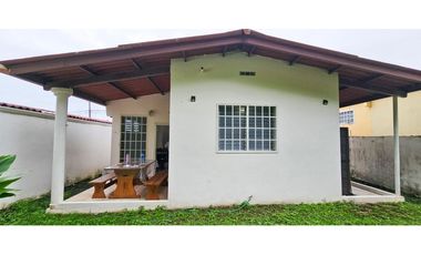 ALQUILO CASA EN RUFINA ALFARO