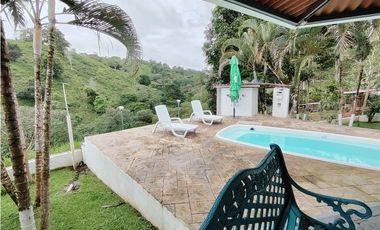 Se Vende Finca de 12 Has en Capira Trinidad con Casa Campestre (DR)