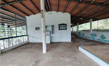 Se Vende Finca de 12 Has en Capira Trinidad con Casa Campestre (DR)