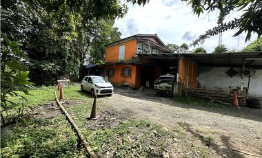Se Vende Terreno con propiedad / Las Cumbres
