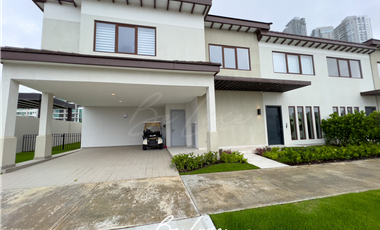 VENDO CASA A ESTRENAR EN SANTA MARIA (P)