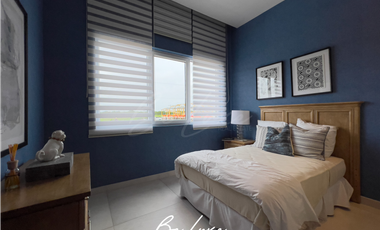 VENDO CASA A ESTRENAR EN SANTA MARIA (P)