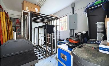 VENTA O ALQUILER DE BODEGA/GALERA CON OFICINAS, COCO DEL MAR (8)