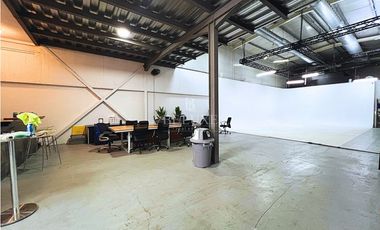 VENTA O ALQUILER DE BODEGA/GALERA CON OFICINAS, COCO DEL MAR (8)
