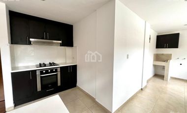 SUIT EN VENTA SECTOR AV 1 DE MAYO