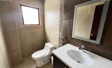 SUIT EN VENTA SECTOR AV 1 DE MAYO