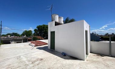 Casa en venta en Ezpeleta Este