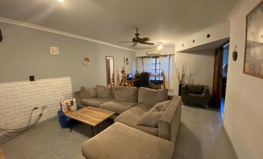 Casa en venta en Ezpeleta Este