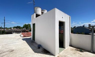 Casa en venta en Ezpeleta Este