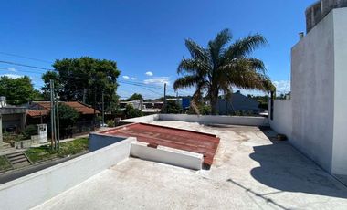 Casa en venta en Ezpeleta Este