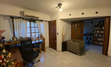 Casa en venta en Ezpeleta Este