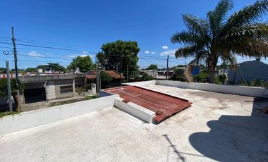 Casa en venta en Ezpeleta Este