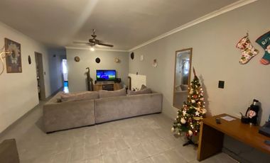 Casa en venta en Ezpeleta Este