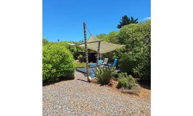 SE VENDE HERMOSA PARCELA CON CABAÑAS PARA INVERSION EN ALGARROBO