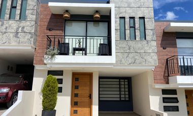 HERMOSA CASA EN VENTA, SECTOR CHALLUABAMBA