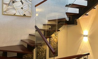 HERMOSA CASA EN VENTA, SECTOR CHALLUABAMBA