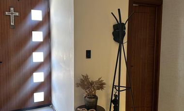 HERMOSA CASA EN VENTA, SECTOR CHALLUABAMBA