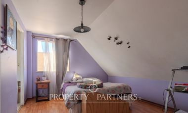 ¡OPORTUNIDAD! Nuevo precio - Casa Esquina con Local Comercial