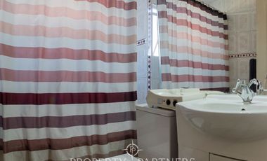 ¡OPORTUNIDAD! Nuevo precio - Casa Esquina con Local Comercial