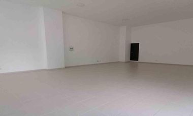 LOCAL EN ARRIENDO SECTOR  AVENIDA SIMON BOLIVAR DOQUEBRADAS
