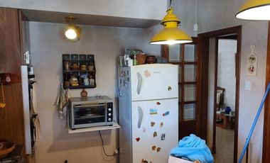 Casa en venta - 4 Dormitorios 3 Baños - Cocheras - 350Mts2 - Quilmes Oeste