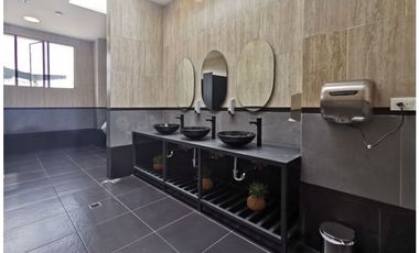 VENTA DE BELLA CASA EN EL CLUB SAN JACINTO, 1060 M2 POR $3.200'000.000