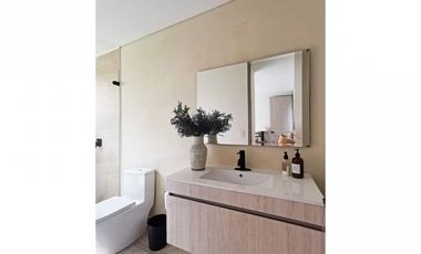 VENTA DE BELLA CASA EN EL CLUB SAN JACINTO, 1060 M2 POR $3.200'000.000