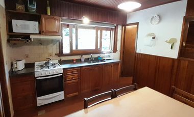 CHALET TRES DORMITORIOS FOCA 308 PINAMAR CENTRO