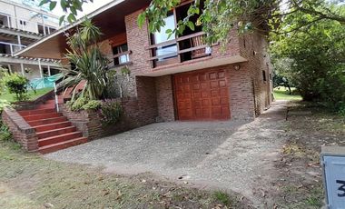 CHALET TRES DORMITORIOS FOCA 308 PINAMAR CENTRO