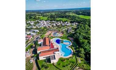 Casa condominio La Pradera Restrepo, junto a zona de reserva natural