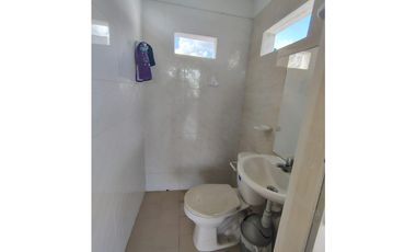 VENTA DE CASA DE TRES NIVELES EN EL B/ VILLANOVA DE MONTERIA