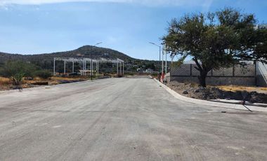 BODEGA INDUSTRIAN EN MICRO PARQUE POR PIQ