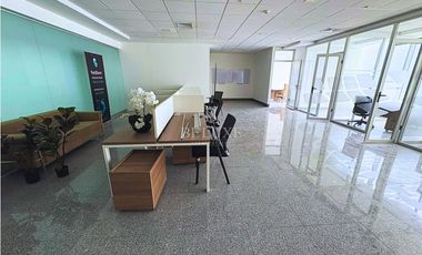 ALQUILER O VENTA DE OFICINA AMOBLADA, EN TORRE BICSA (P)