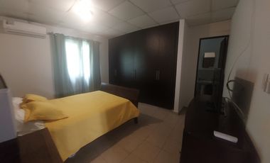 ALQUILER DE CASA AMOBLADA EN BARRIADA CERRADA EN PENONOME