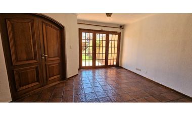 CASA · VENTA · BARRIO PARQUE · 3 DORMITORIOS · PILETA · GODOY CRUZ