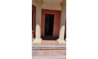 CASA · VENTA · BARRIO PARQUE · 3 DORMITORIOS · PILETA · GODOY CRUZ