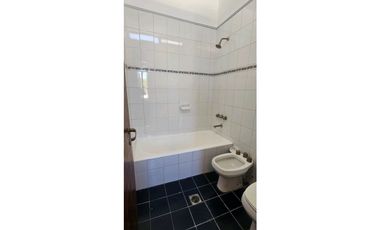 CASA · VENTA · BARRIO PARQUE · 3 DORMITORIOS · PILETA · GODOY CRUZ