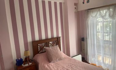 Casa PH en venta en Sarandi Oeste