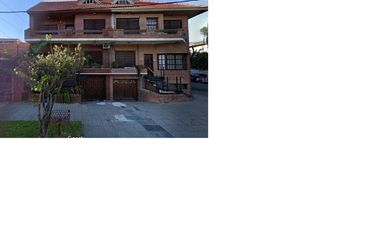 Casa PH en venta en Sarandi Oeste