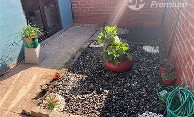 Casa en Venta en Valaquia / Av. Ecuador / Villa Parque Alameda