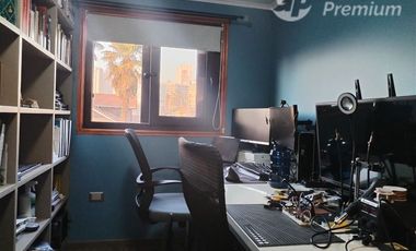 Casa en Venta en Valaquia / Av. Ecuador / Villa Parque Alameda