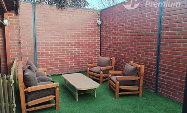 Casa en Venta en Valaquia / Av. Ecuador / Villa Parque Alameda