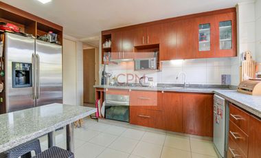 Casa en venta en LA REINA