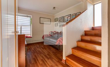 Casa en venta en LA REINA