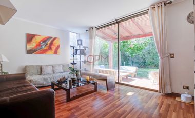 Casa en venta en LA REINA